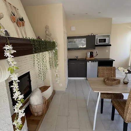 Bulle Romantique Prive Avec Jaccuzi Et Sauna Apartment