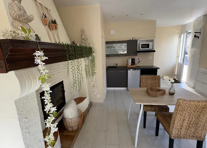 Bulle Romantique Prive Avec Jaccuzi Et Sauna Apartment