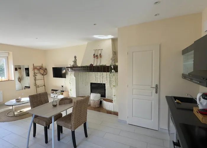 Bulle Romantique Prive Avec Jaccuzi Et Sauna Apartment