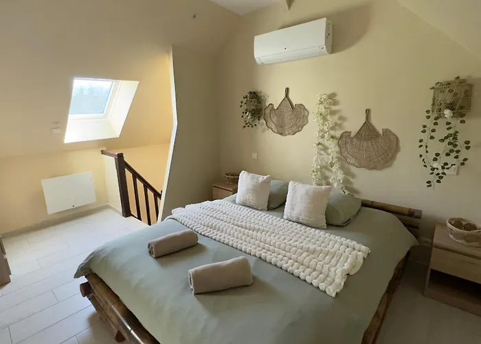 Bulle Romantique Prive Avec Jaccuzi Et Sauna Apartment *